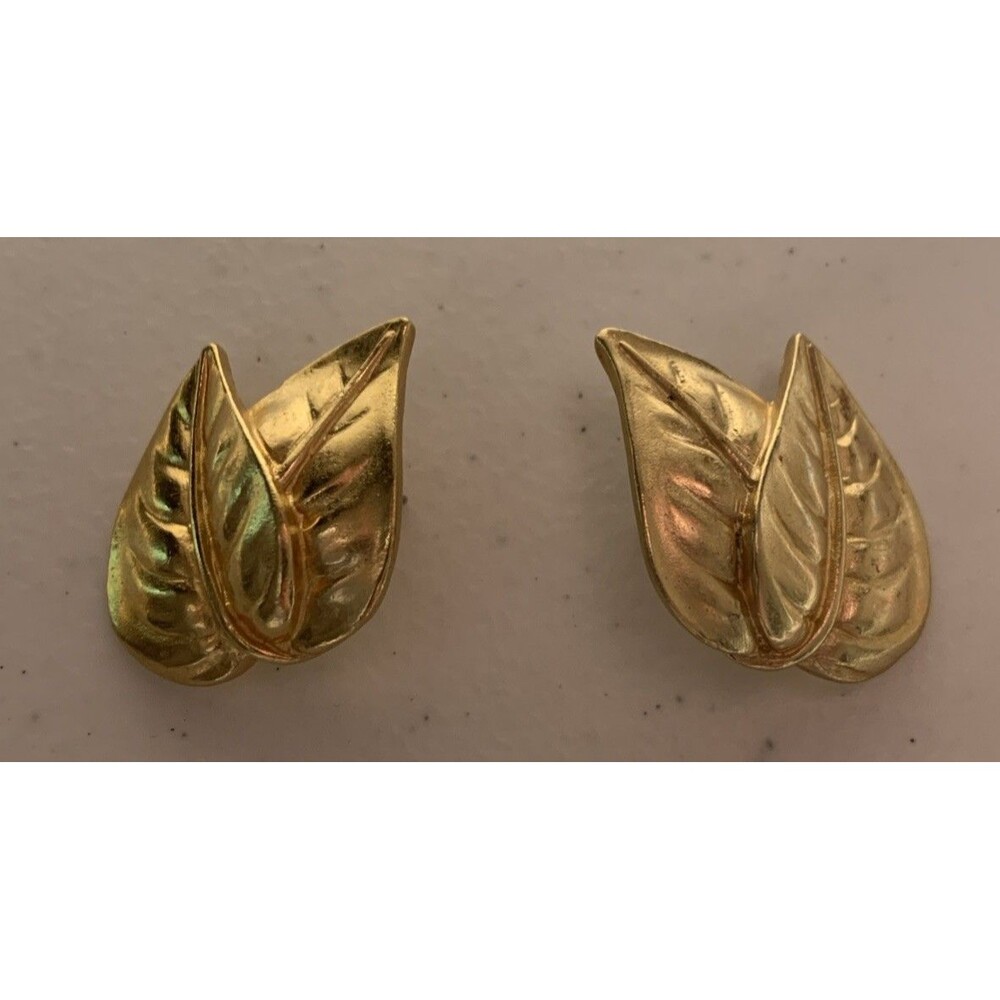 Trifari Gold Leaves Pierced Earrings 1”